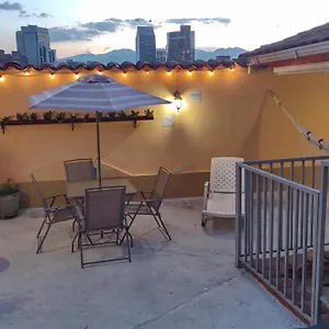 Maison d'hôtes Colonial House Medellín